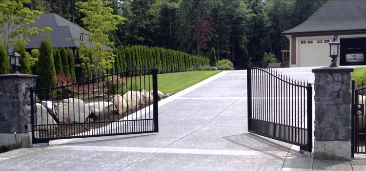 Glendora Uphill Swinging Driveway Gate Repair